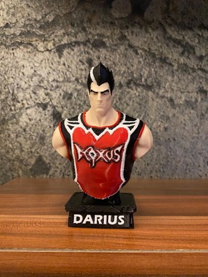 Riva Self Darius Büst Figür – 13 cm Noxus Koleksiyonluk Oyuncak & Masaüstü Dekoratif Heykel