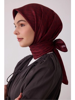 Belli 2026-2027 Sonbahar Kış Sezonu Twill Ipek Eşarp MSR25T 52
