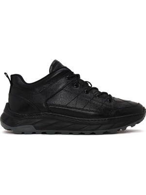 Derimod Erkek Siyah Bağcıklı Kalın Tabanlı Deri Sneaker WM830002DV