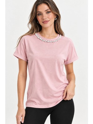 İnci Türkay Kadın Tasarım T-Shirt Taş ve Zincir Işleme Detaylı Düşük Duble Kol Pembe Bluz