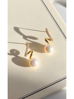 Atalya Accessory Inci Detaylı Taşlı Kadın Küpe – Zarif Gold Çelik Küpe