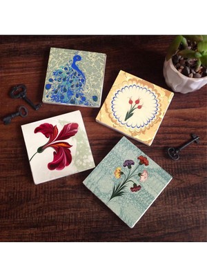 Odea Pinecone Stone Ebru Sanatı, Lale, Tavus Kuşu Taş Bardak Altlığı Seti - 4 Parça - Dekoratif, Rustik Mutfak Aksesuarı, 10X10 Cm, Kaydırmaz Tabanlı, Şık ve Dayanıklı SC120