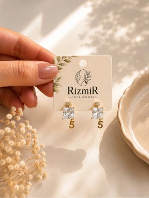 Rizmir Gold Kare Taşlı 5 Figürlü Sallantılı Kadın Küpe