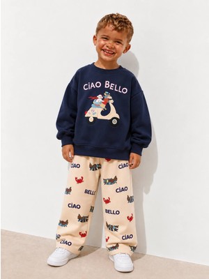KR Kids Erkek Çocuk 2’li Takım Ciao Bello Baskılı Lacivert Sweatshirt ve Desenli Bol Paça Eşofman Altı