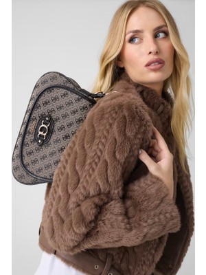 Guess Samantha Logo Kadın Omuz Çantası HWJT2313190