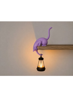 Askılı Kedi Raf Dekoru 24 cm - LED Fenerli Minimalist Salon & Balkon Aksesuarı - Estetik Kitaplık ve Masa Üstü Biblo Hediyelik Obje - Pilli Tealight Mum Hediyeli Ev & Ofis Dekorasyonu