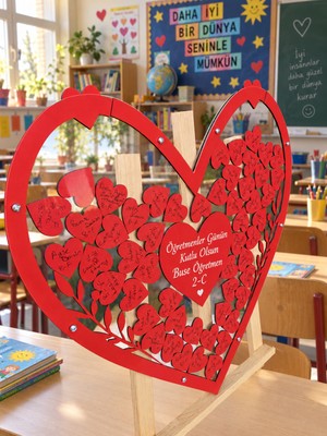 Evlilik Sepetim Öğretmenler Gününe Özel  Kırmızı Zeytin Dalı Motifli Kalp  Hatıra Anı Kutusu (58 CM) Ahşap Kalem ve Şövale Hediyeli