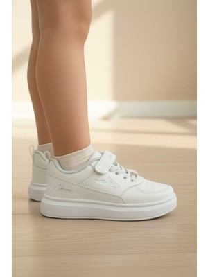 Enoch Cırt Cırtlı Yazı Baskılı Beyaz Tabanlı Bağcıklı Çocuk Sneaker