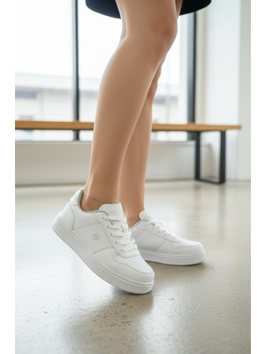 Enoch Yan Panelli Altıgen Amblem Detaylı Düz Tabanlı Bağcıklı Kadın Sneaker