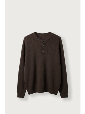 Abluka Online Erkek Oversize Henley Yaka Triko Kazak Kahverengi