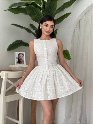 Kadın Dantel Detaylı Kolsuz Mini Elbise