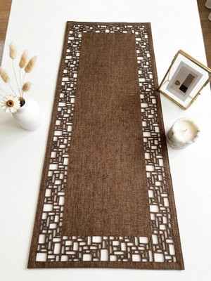 Ergüven Home Kahverengi Süet Kumaş Runner 40X100 cm Sehpa Boyu -Geometrik Dörtgen Desen