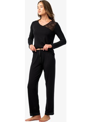 Blackspade Kadın Uzun Kollu Dantel Detaylı Siyah Pijama Takımı C2T0N225