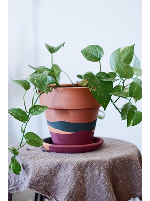 Vera Concept Store Terracotta Saksı Waves 16X18CM + Tabak