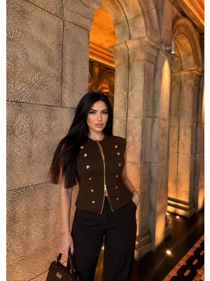 Elora Atelier PANKOU ÇİN DÜĞME DETAYLI KAHVERENGİ TRİKO YELEK