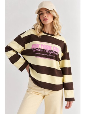 Mevese Kadın Oversize Çizgili New York Baskılı Sweatshir- Kahverengi-Sarı