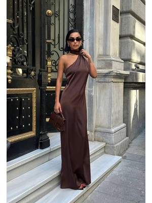May Rem Kadın Saten Halter Yaka Şal Detaylı Maxi Abiye Elbise