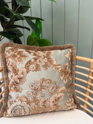 Decamor Home Kahverengi Püskül Detaylı Mint Yeşil Kırlent Kılıfı