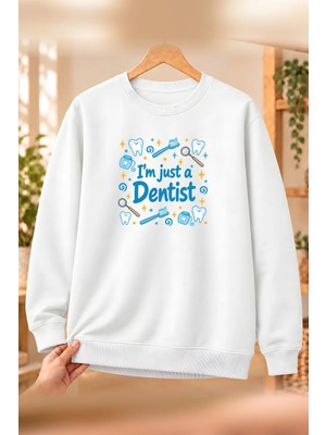 Mor Mürekkep Diş Hekimi (Dentist) Meslek Yazısı Baskılı Kadın Bisiklet Yaka Sweatshirt - Beyaz