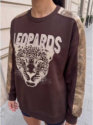 Dolce Queen Kadın Leopar Baskılı Taş Detaylı Oversize Sweatshirt 2 Iplik Şardonsuz Yeni Sezon