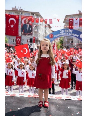 Nehirim Kids Kız Çocuk Kiraz Detaylı Kadife Jile Fisto Yakalı Uzun Kollu Badili Ikili Takım Mevsimlik ve Kışlık Kırmızı Salopet Elbise (2-3-4-5 Yaş)