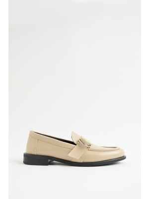 Lutvelizade Loafer 2603 - Metal Toka Detaylı Bej Kadın Loafer