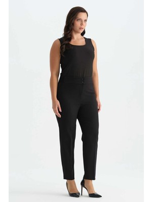 Selen Büyük Beden Beli Geniş Lastikli Süs Cep Pantolon  /  Siyah