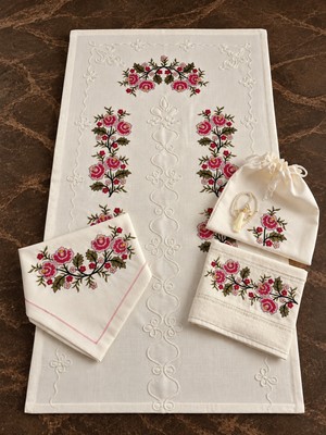 Nurhan Home Collection 5 Parça Etamin Işlemeli Seccade Takımı Çeyizlik Bohçalık Gelin Damat Seccade Seti - Seccade, Bohça, Kese, Havlu ve Tesbih