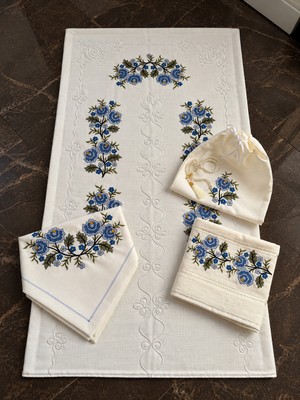 Nurhan Home Collection 5 Parça Etamin Işlemeli Seccade Takımı Çeyizlik Bohçalık Gelin Damat Seccade Seti - Seccade, Bohça, Kese, Havlu ve Tesbih