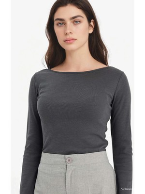 DeFacto %100 Pamuk Slim Fit Kayık Yaka Ribana Tişört G8088AX26SP