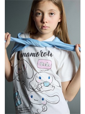DeFacto %100 Pamuk Cinnamoroll Relax Fit Tişört Kız Çocuk G8196A826SM