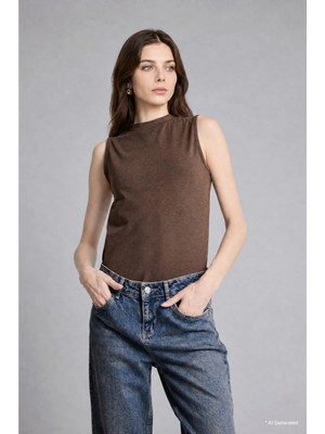 DeFacto Slim Fit Yarım Balıkçı Yaka Penye Kolsuz Kahverengi Bluz H8040AX26SM