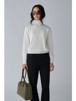 Suud Collection Beyaz Balıkçı Yaka Triko Kazak