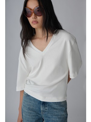 Suud Collection Beyaz Melisa Bele Oturan Tişört