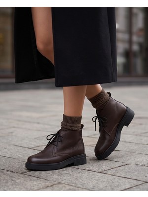 Futsi Shoes Aspen Kahverengi Hakiki Floter Deri Bağcıklı Kısa Günlük Kadın Bot