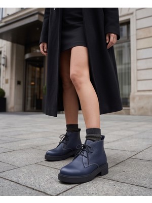 Futsi Shoes Aspen Lacivert Hakiki Floter Deri Bağcıklı Kısa Günlük Kadın Bot