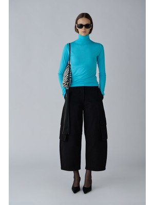 Suud Collection Turkuaz Boğazlı Body