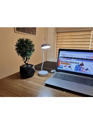 Ack Sarjli Dokunmatik Dimli Beyaz Gövde LED Masa Lambasi 2,5W IP20 AF11-10015