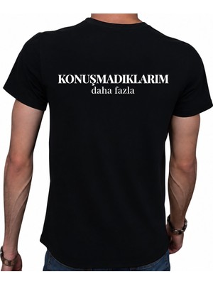 Beyaz Penguen Konuşmadıklarım Daha Fazla T-Shirt