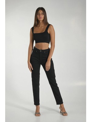 Beeke Siyah Yıkamalı Yüksek Bel Mom Jeans