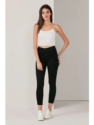 Beeke Cep Detaylı Jean Pantolon