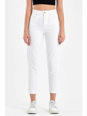 Beeke Kadın Yüksek Bel Beyaz Boyfriend Jeans Likralı Esnek Kot Pantolon 2024