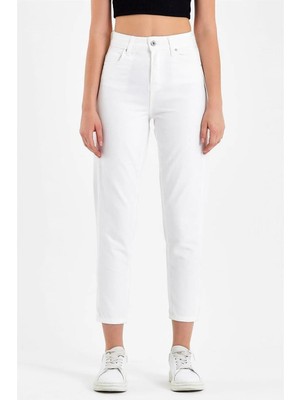 Beeke Kadın Yüksek Bel Beyaz Boyfriend Jeans Likralı Esnek Kot Pantolon 2024