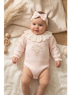 Mini Cayzen Baby Kız Bebek Somon Fitilli Pamuklu Fisto Yakalı Çiçek Nakışlı Body ve Bandana Seti - Retro Şıklık