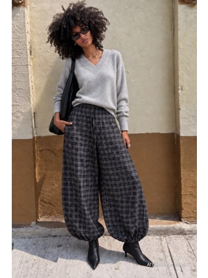 Madmext Siyah Ekose Desenli Beli Lastikli Balon Pantolon MG2905
