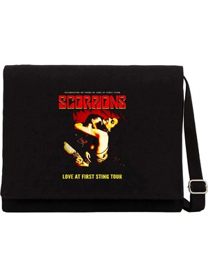 Zepplin Giyim Scorpions Love At First Sting Siyah Kanvas Postacı Çantası