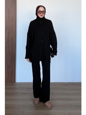 Düşük Omuzlu Dikey Fitilli Oversize Triko Hırka ve Bol Paça Pantolon Takım