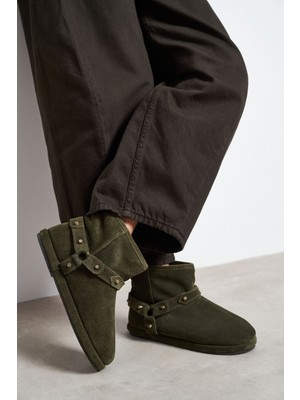 Nişantaşı Shoes Cordi Haki Süet Deri Yarım Bot Kemer Detay Içi Tüylü Düz Taban Kadın Ayakkabı