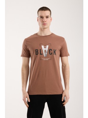 Maxi Modena Erkek Tipografi Detaylı Modern T-Shirt - Kahverengi