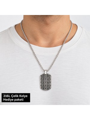 Herşey Nota 316L Çelik Erkek Kolye – Geometrik Çizgi Motifli Dikdörtgen Plaka 70 cm Zincirli